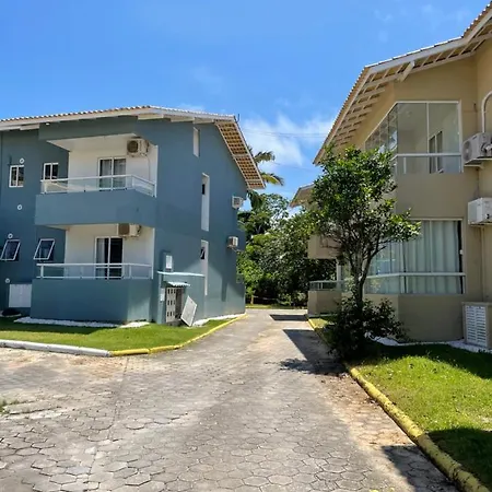 Lindo Apto com suíte perto da praia, no centro de Bombinhas-3
