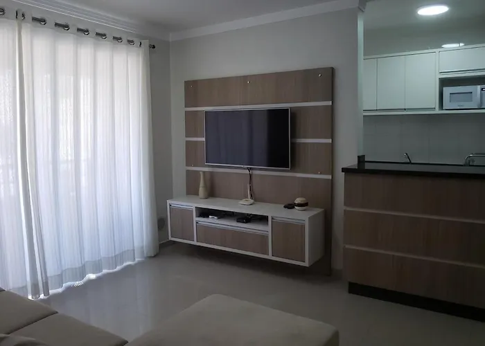 Excelente Apto 3 Quartos Em Bombas, 100 Metros Do Mar E 2 Vagas De Garagem Bombinhas